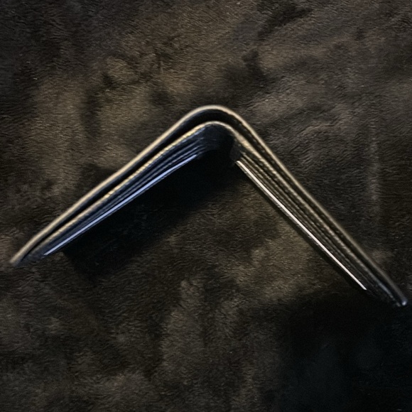 Brand new Gucci wallet in store still🎈🎈 - Picture 3 of 8